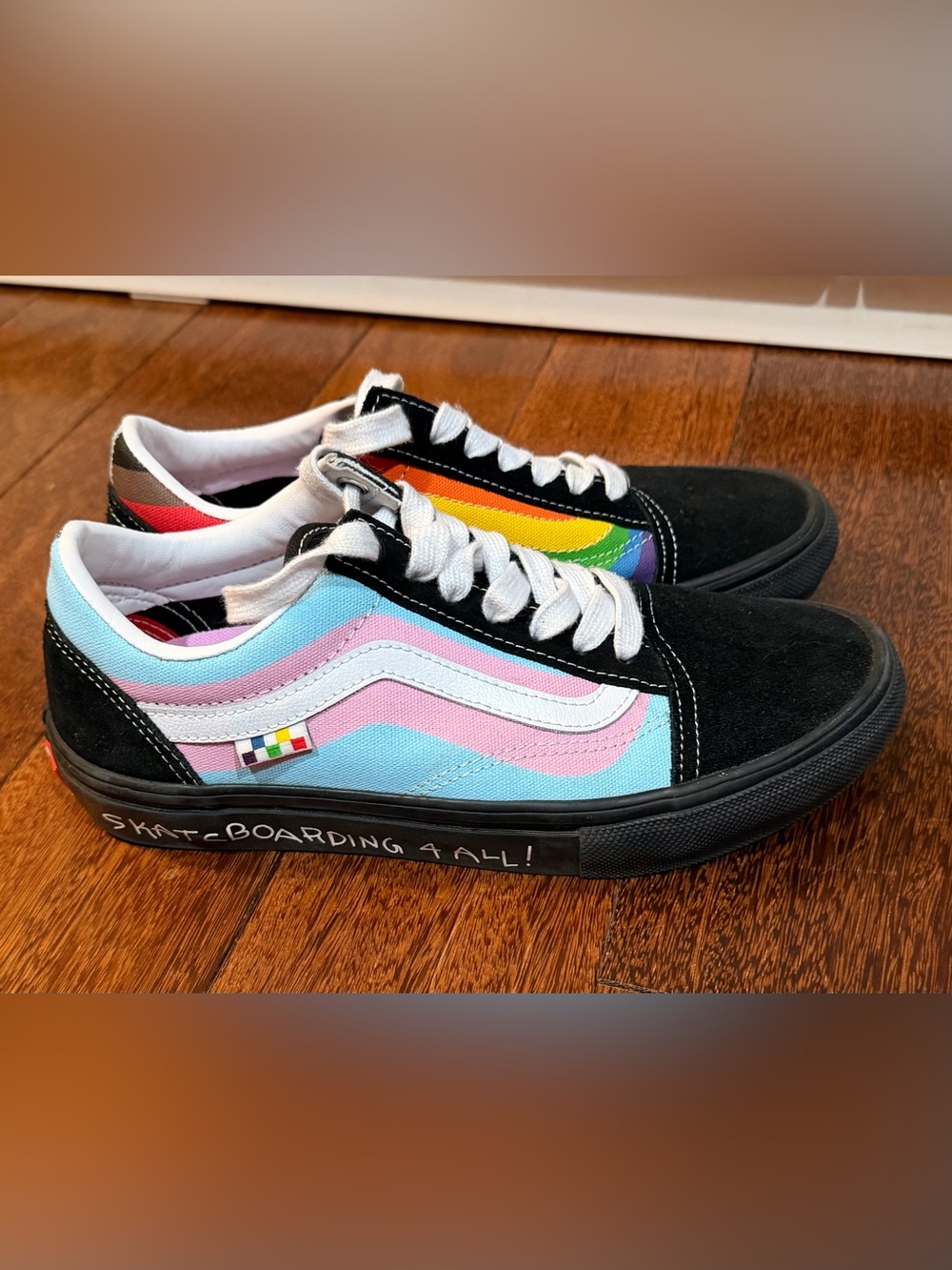Vans Pride Old Skool sneaker Men’s 6 Women’s 8 EU 38